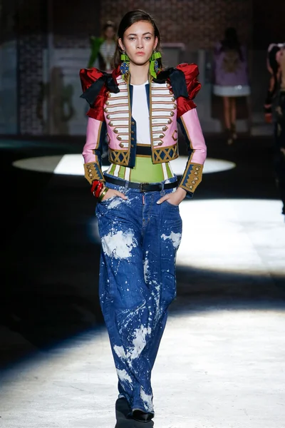 Look 36